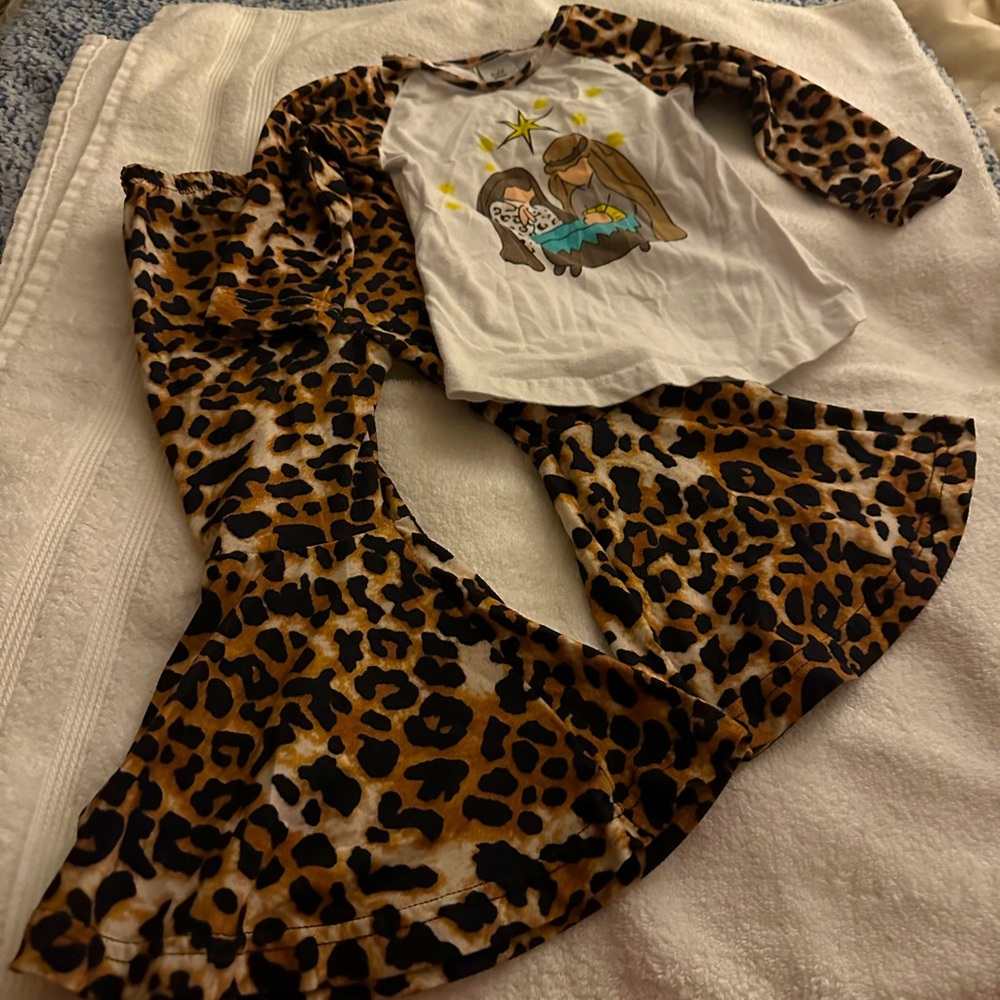 Dash of Glitter manager scene Christmas 2 piece outfit flare legs XS cheetah